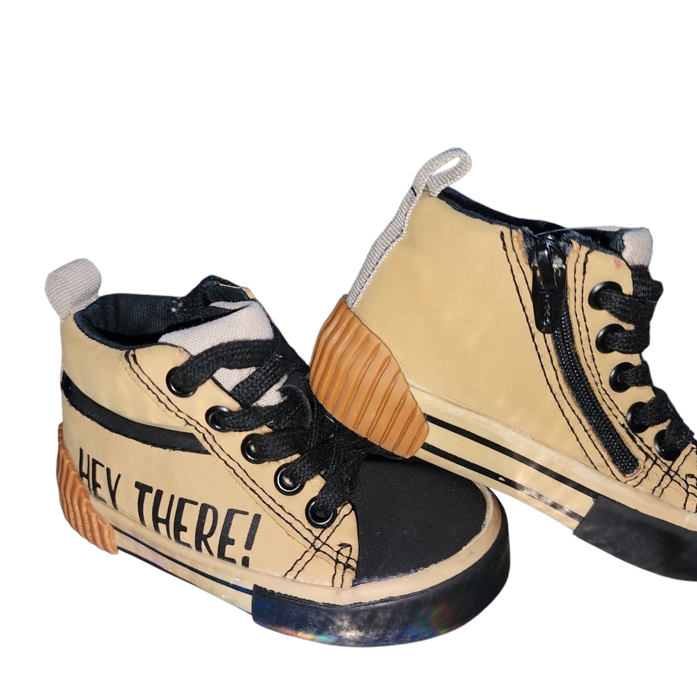 Kids High-Top Sneakers - Black and Tan